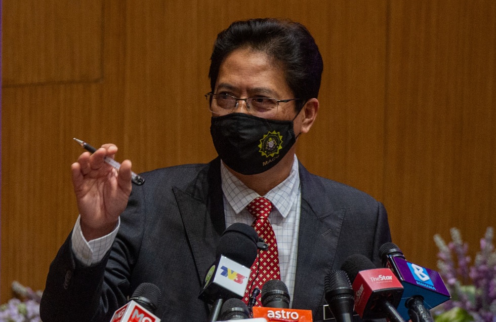 Azam KP SPRM tak perlu layan auta MP, NGO Pro PH