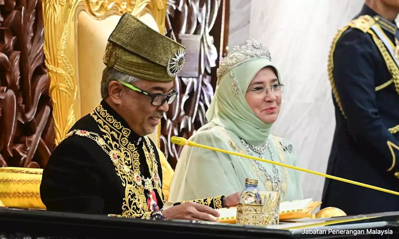 [VIDEO] Yang di-Pertuan Agong mahu memandu di Lebuh Raya Pan Borneo